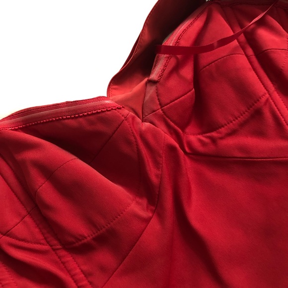 Stunning red BCBG cocktail dress - Picture 15 of 16